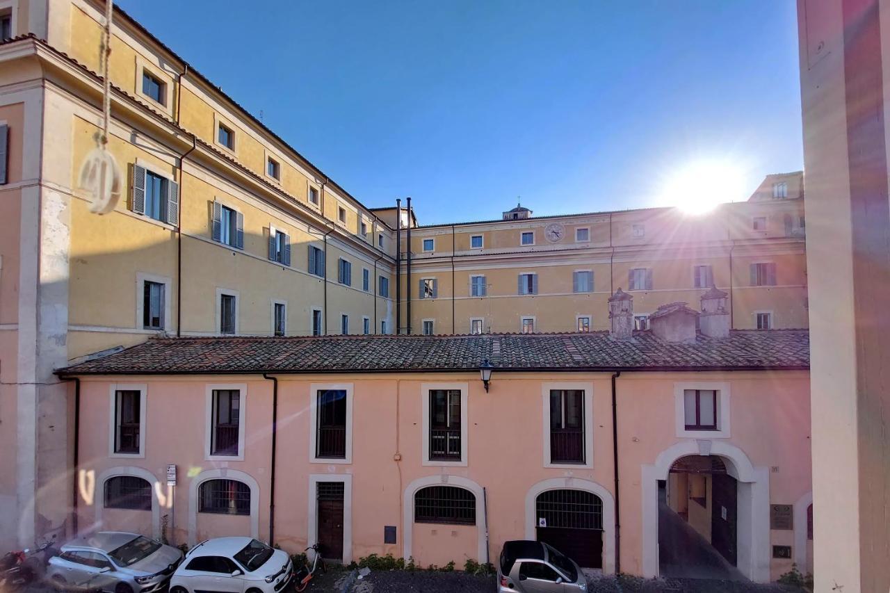 Trastevere Charme - My Extra Home Rome Buitenkant foto
